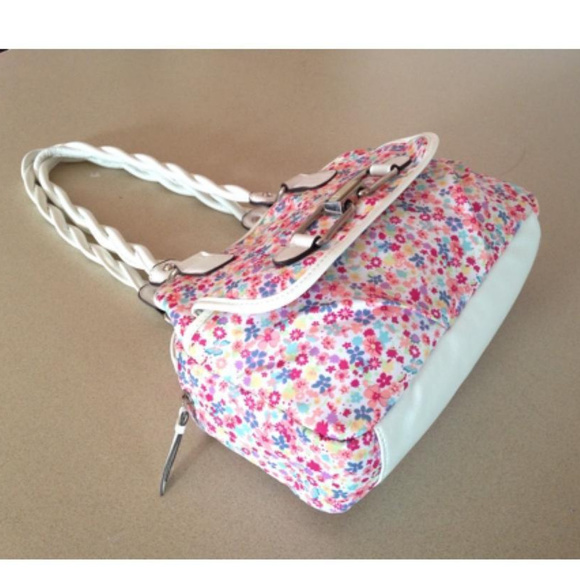 Rosetti Floral Multi-color Shoulder Bag - Picture 3 of 8